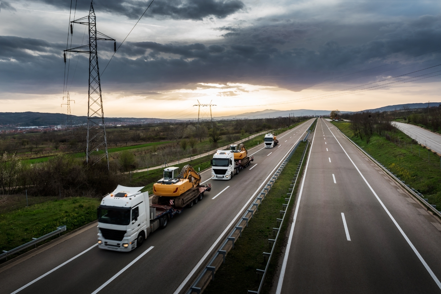 construction-fleet-highway